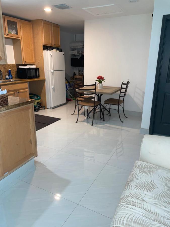 Room & Private Bathroom Boca Raton Ngoại thất bức ảnh