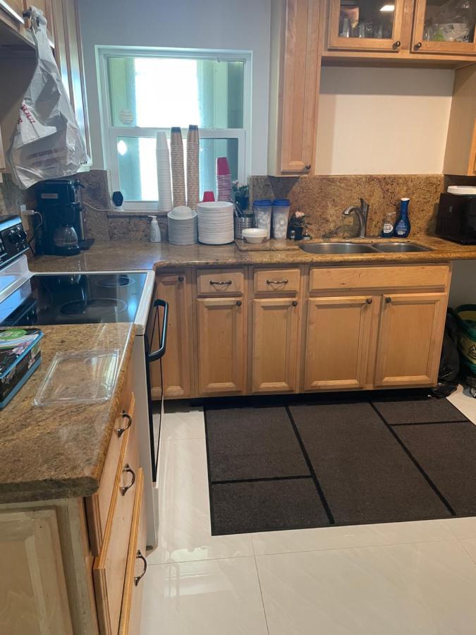 Room & Private Bathroom Boca Raton Ngoại thất bức ảnh